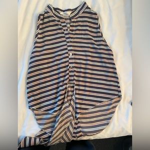 Sleeveless button down top